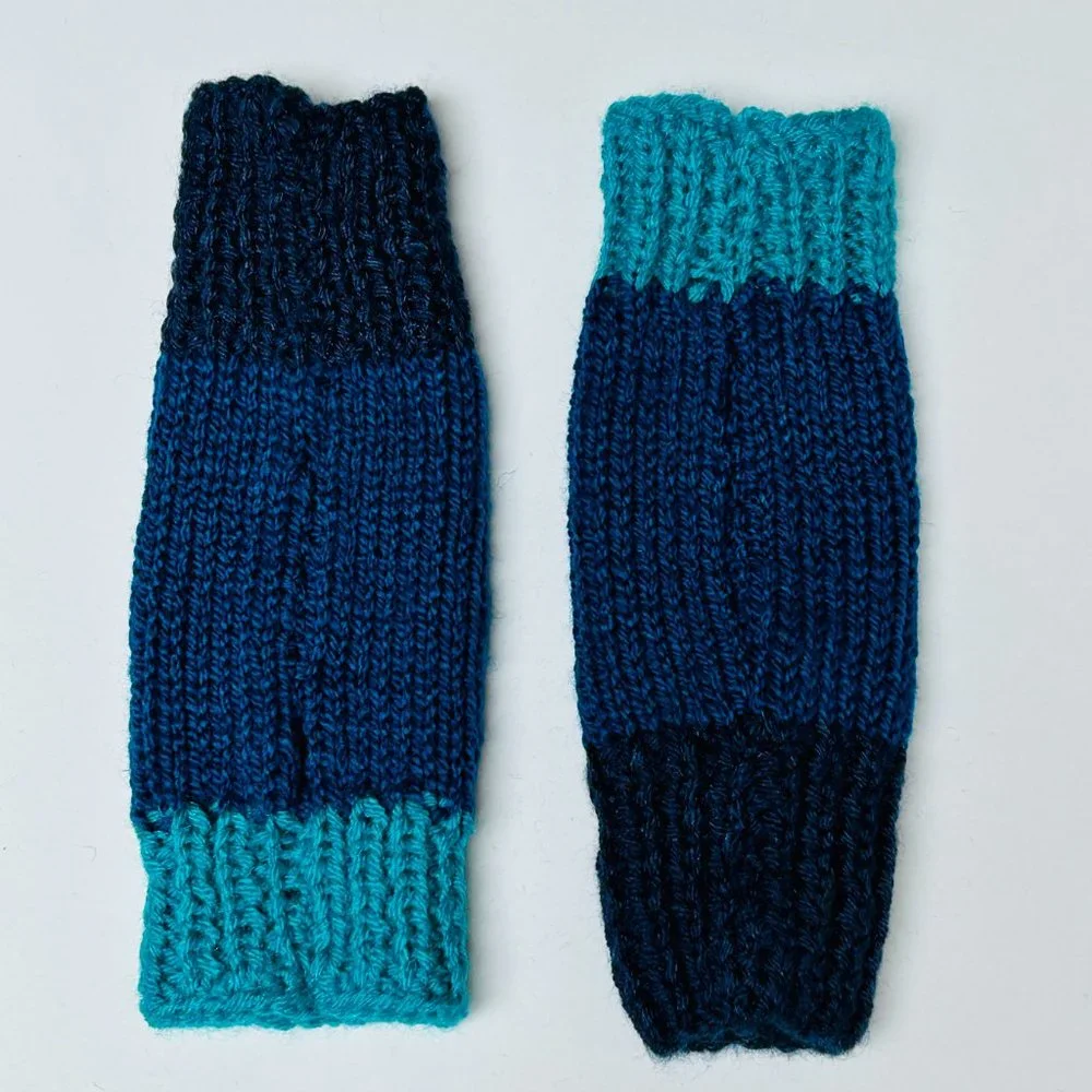 Hand knit Fingerless, Colorblock Gloves/Wrist Warmers with crochet flower